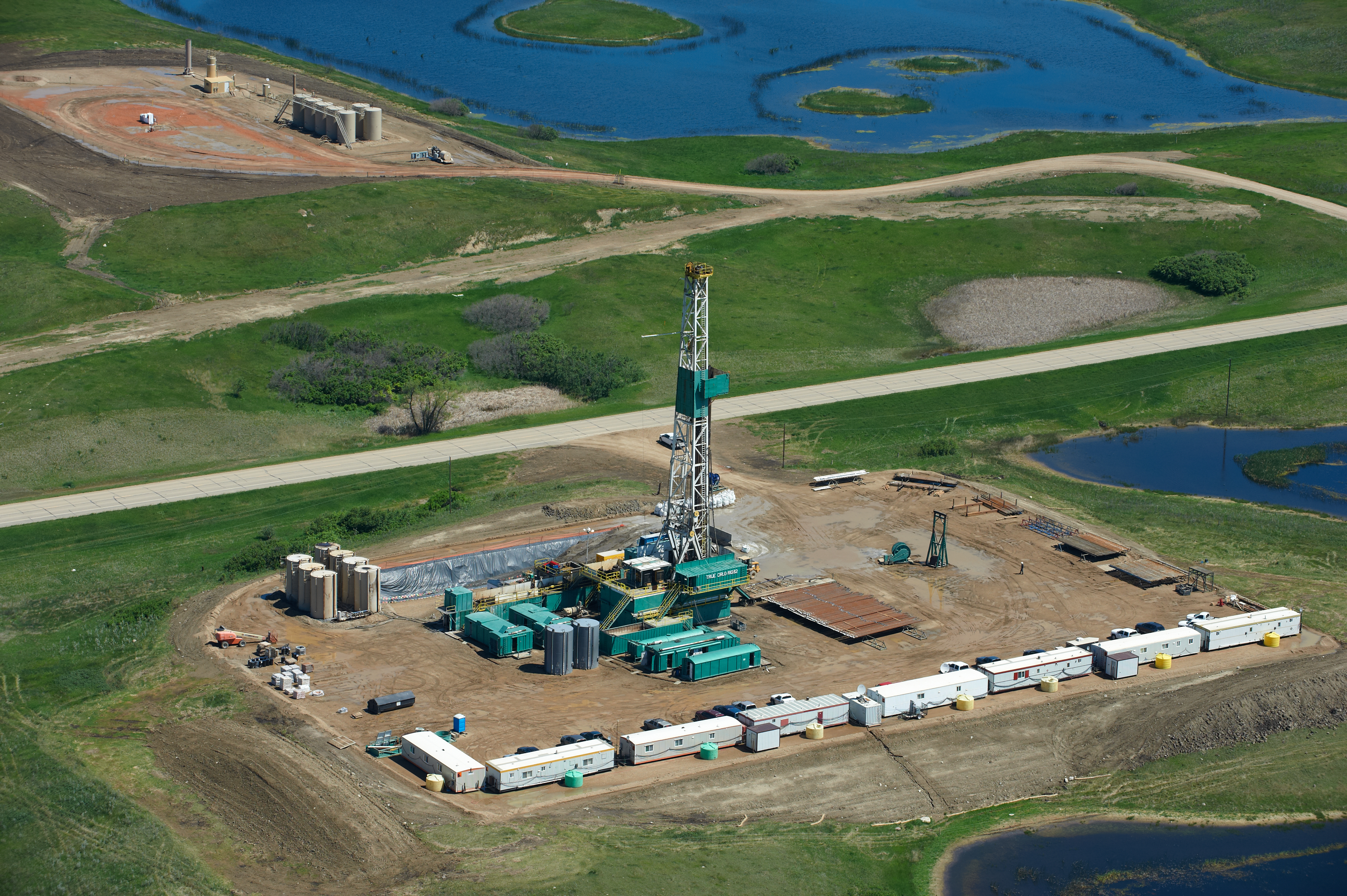 Waiting for Keystone XL means more rail and truck transport of crude